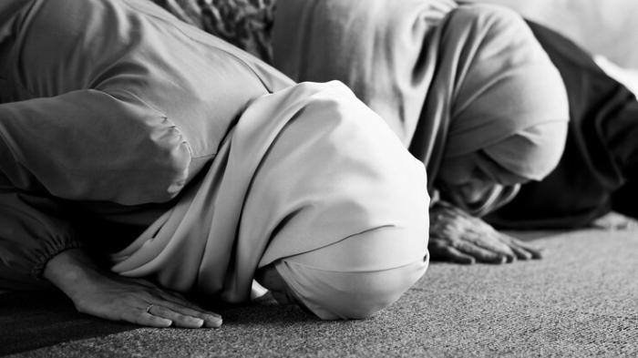 ilustrasi-sujud-syukur.jpg