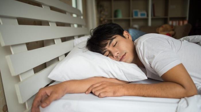 ilustrasi-tidur-laki-laki.jpg