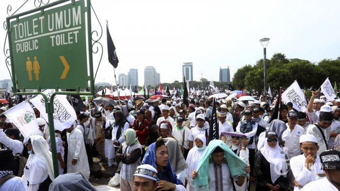 ilustrasi-umat-muslim-mengikuti-aksi-reuni-212-di-kawasan-monas-jakarta.jpg