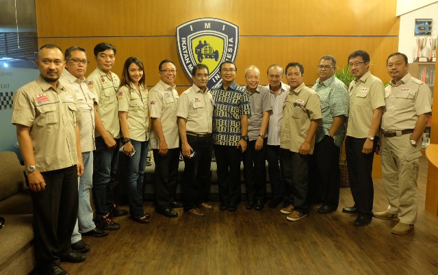 imi-dan-iof-bersinergi-untuk-majukan-off-road-di-indonesia_20160225_234149.jpg