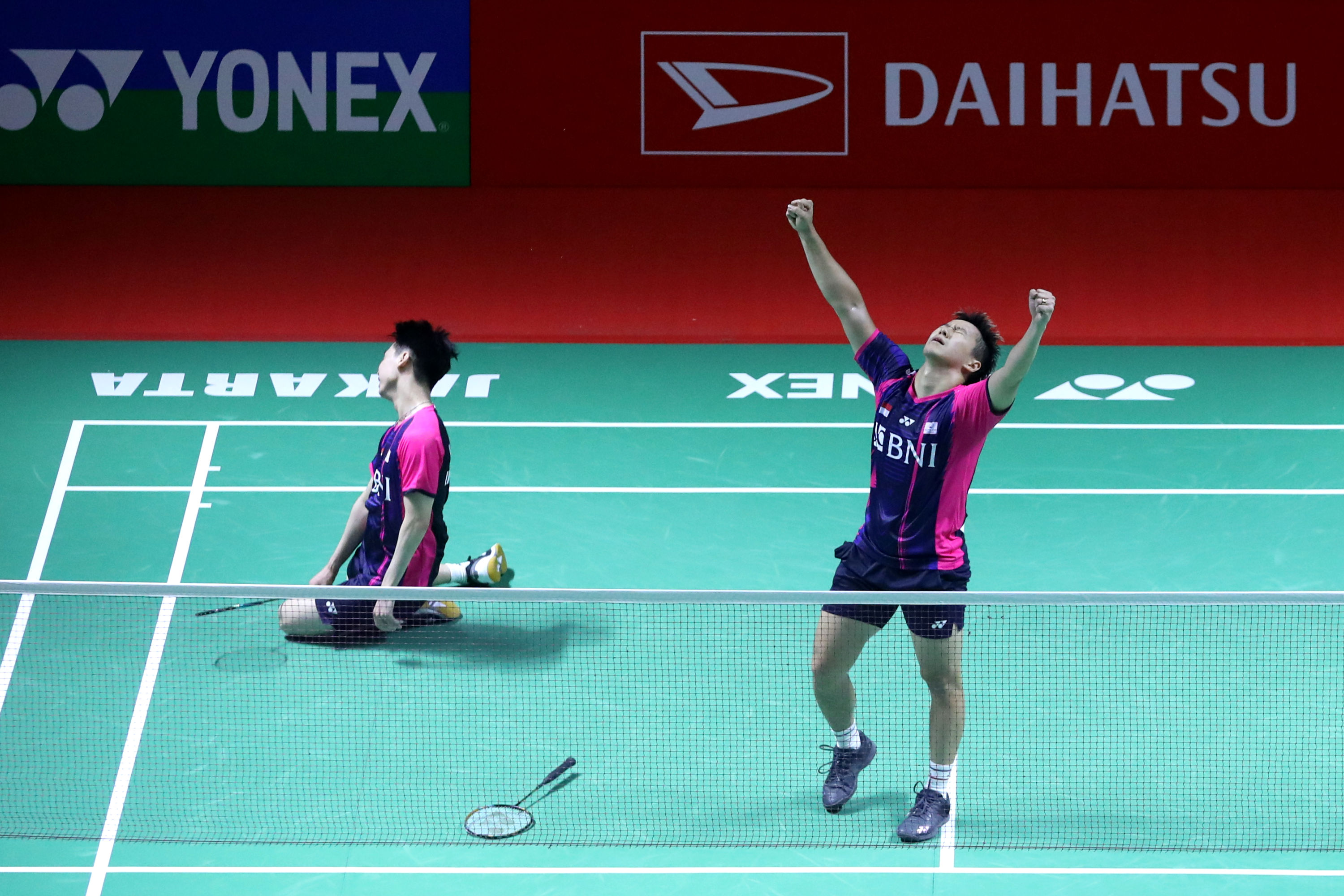 indonesia-masters-2022-marcuskevin-lolos-ke-babak-semifinal_20220610_202722.jpg