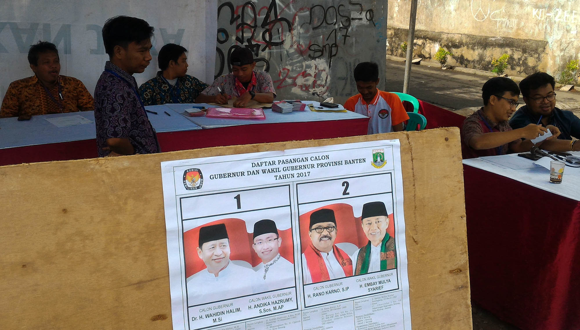 inilah-pesta-politik-warga-banten_20170215_125758.jpg