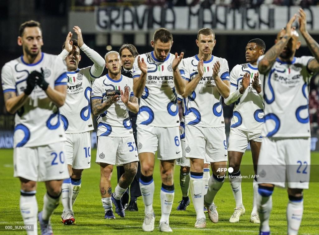 inter-milan-italia-simone-inzaghi-belakang-keempat-bek-inter-milan.jpg