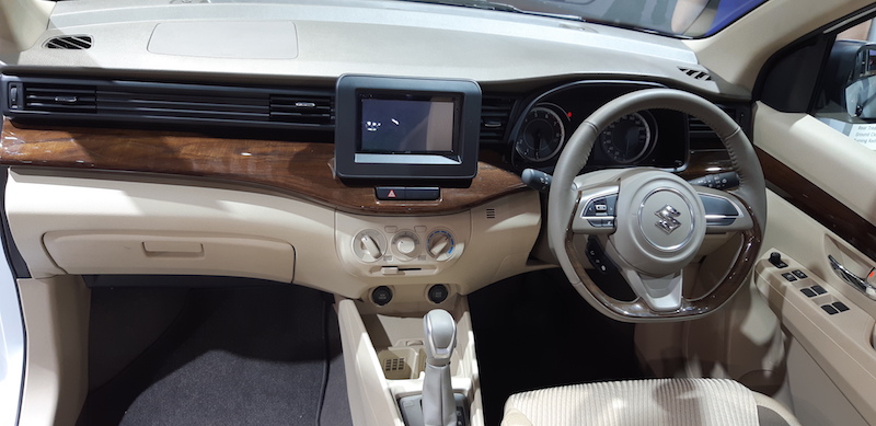 interior-suzuki-ertiga-generasi-baru_20180420_084137.jpg
