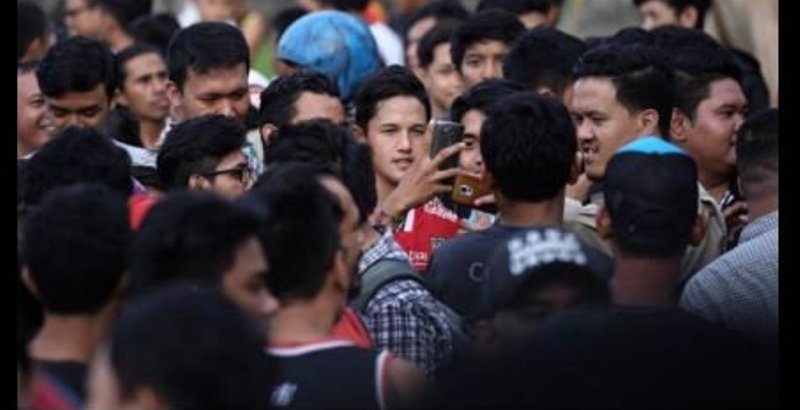 irfan-bachdim-dikeruuni_20170113_212546.jpg