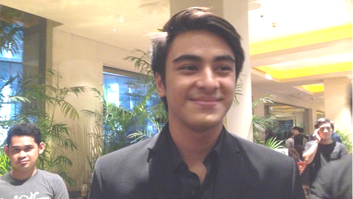irsyadillah-ditemui-usai-gala-premier-film-chrisye_20171203_142104.jpg