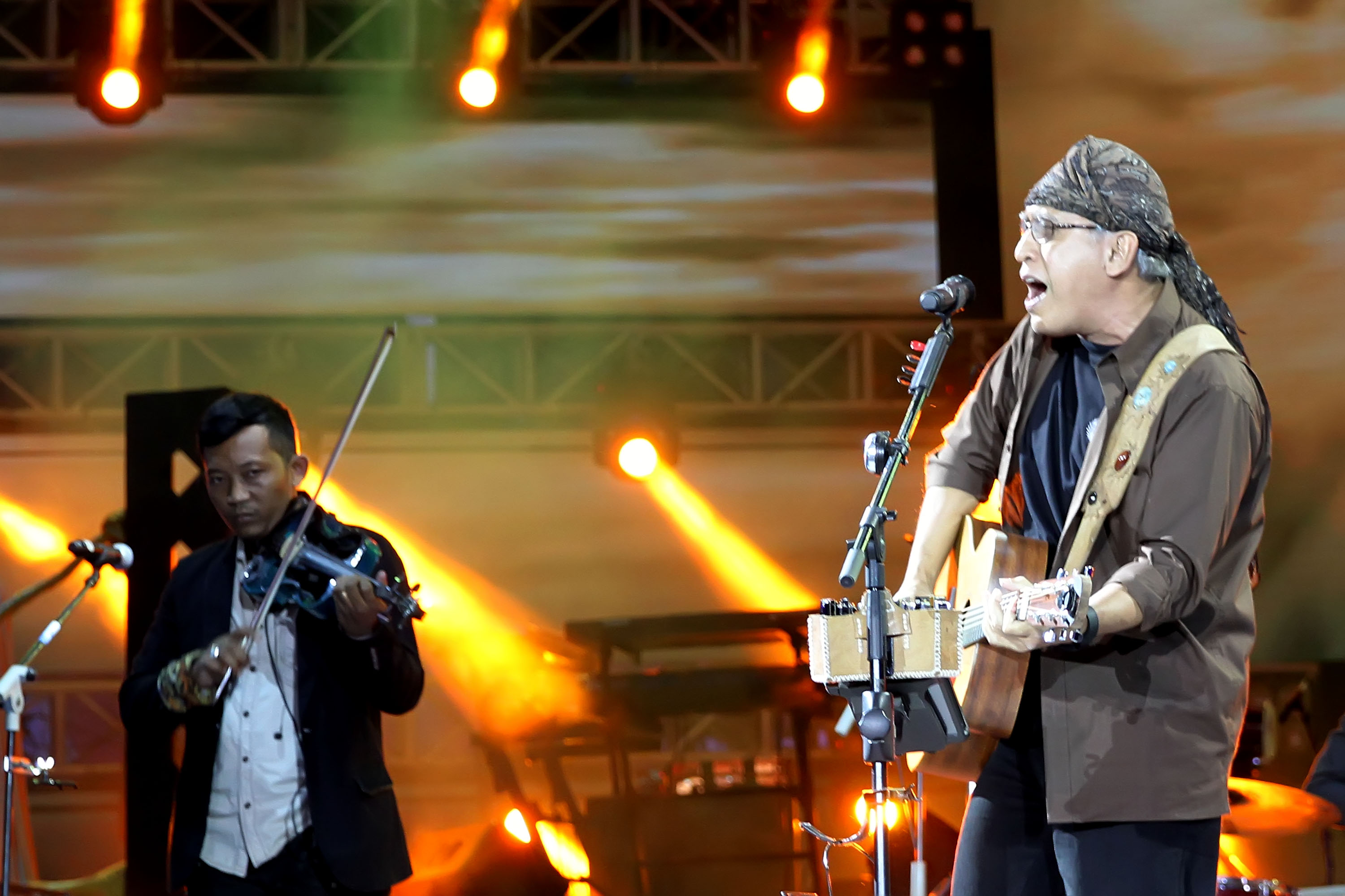 iwan-falstampil-di-perayaan-hut-ke-24-mnctv_20151021_123329.jpg
