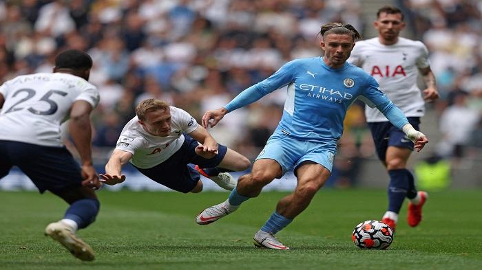 jack-grealish-lakoni-debut-bersama-manchester-city-di-liga-inggris.jpg