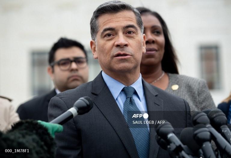 jaksa-agung-california-xavier-becerra-12-november-2019.jpg