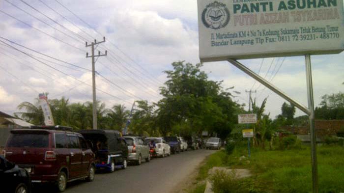 jalan-menuju-pantai-mutun_20151231_140029.jpg<pf>pantai-mutun_20151231_140244.jpg<pf>pantai-mutun_20151231_140200.jpg