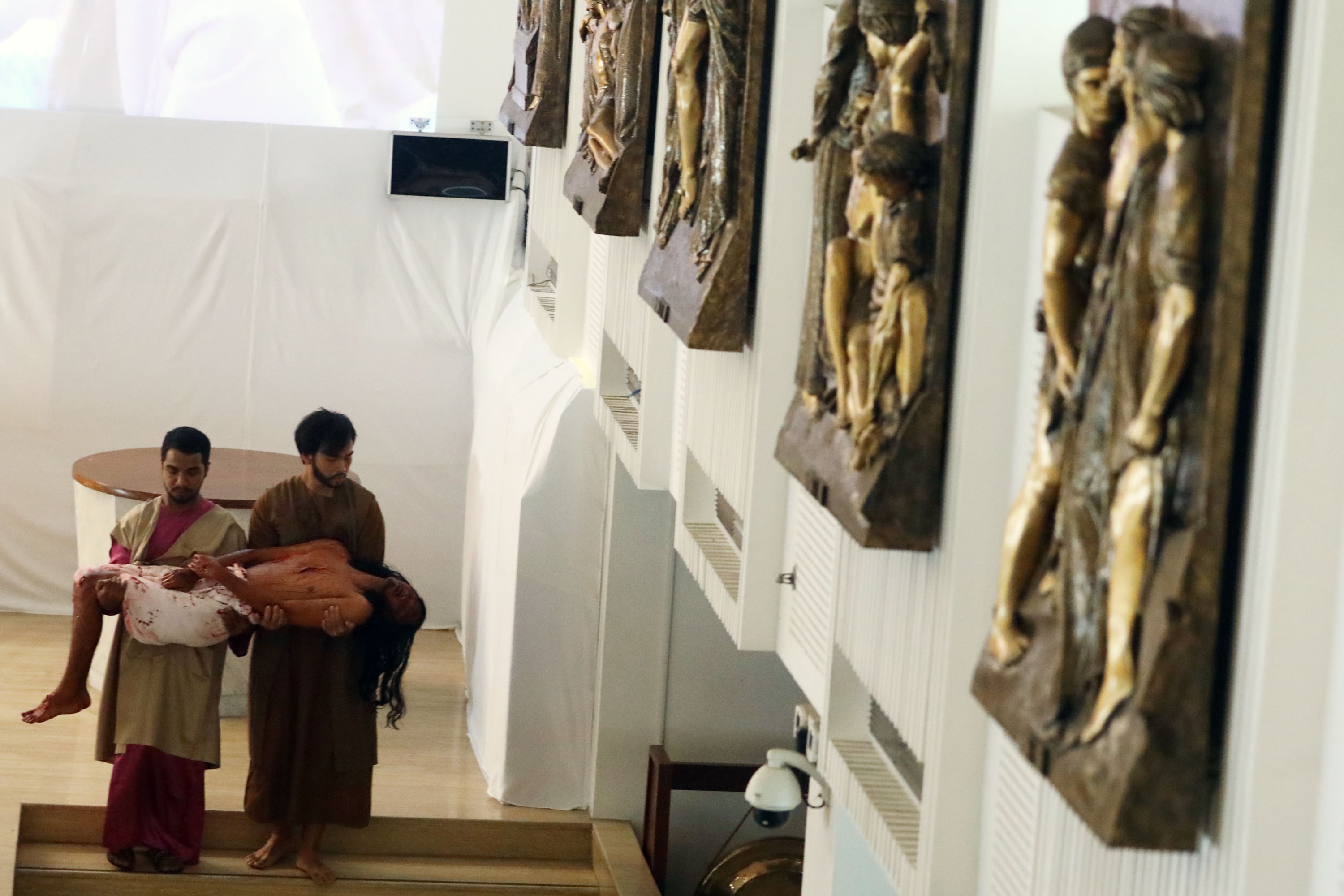 jalan-salib-perayaan-jumat-agung-di-tangsel_20190419_180244.jpg