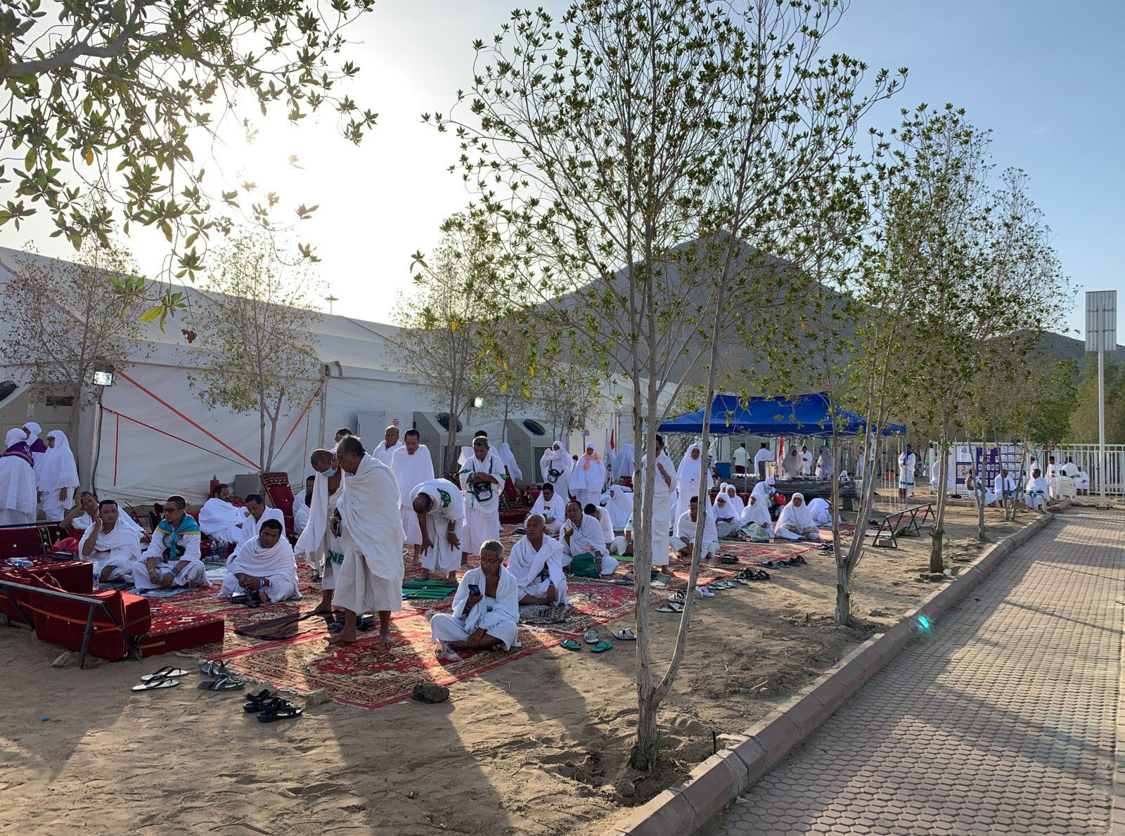 jamaah-haji-indonesia-laksanakan-wukuf-di-arafah_20220709_100314.jpg