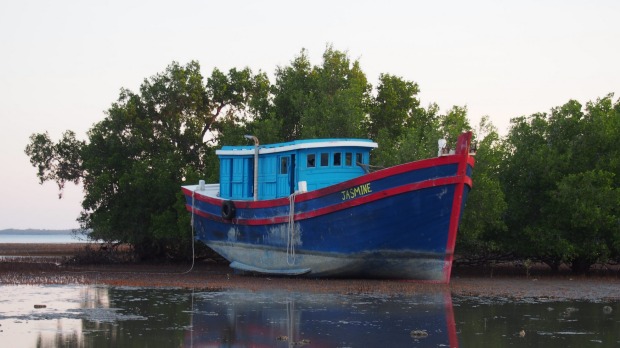 jasmine-satu-dari-dua-kapal-yang_20151029_184319.jpg