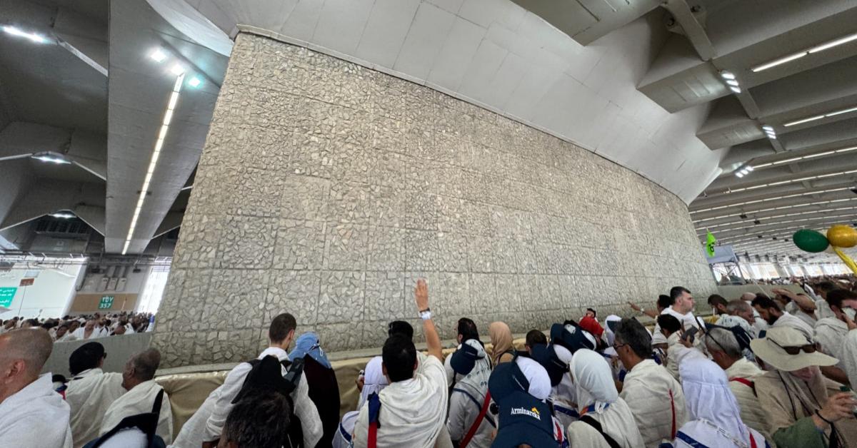 jemaah-haji-2026-lempar-jumrah.jpg