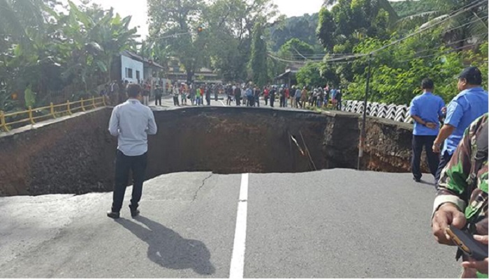 jembatan-sementara_20161014_142434.jpg