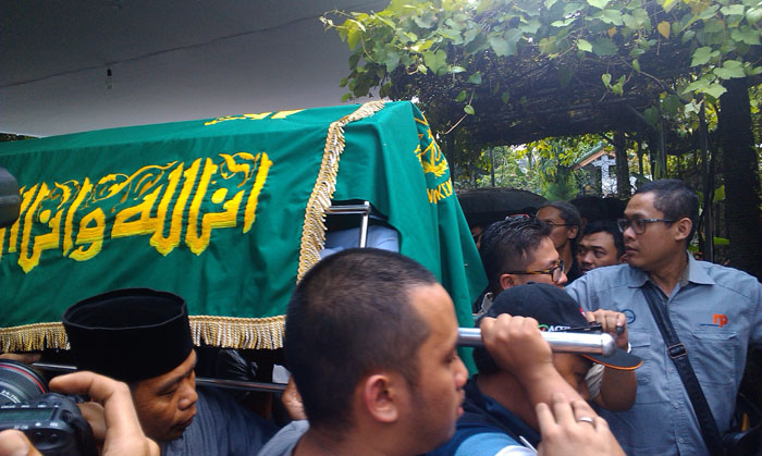 jenazah-pepeng2_20150506_141137.jpg
