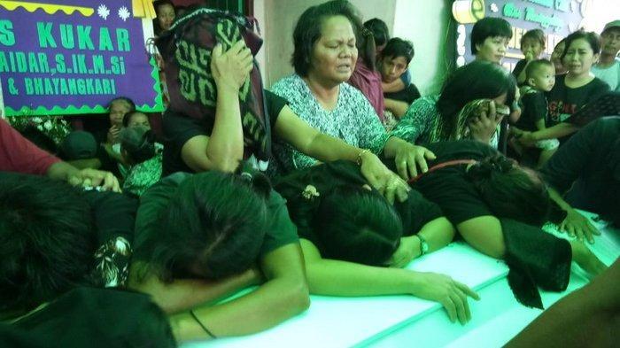 jenazah-samuel-pakiding-korban-pembantaian-di-papua.jpg