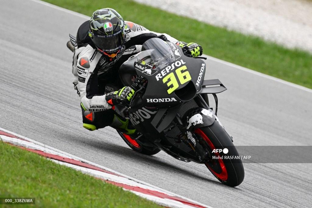 joan-mir-tes-pramusim-motogp-2023-di-sepang.jpg