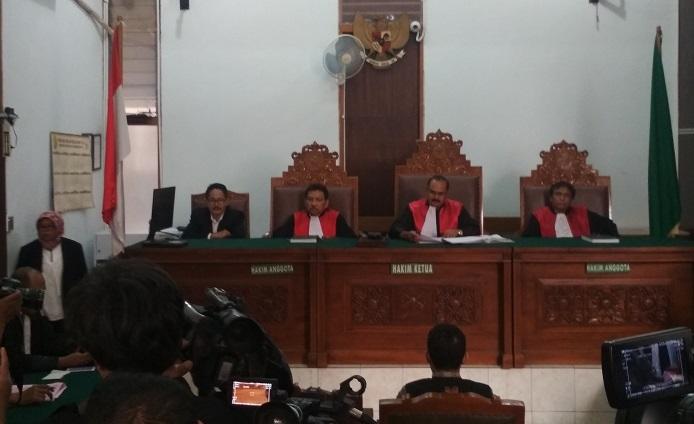 joko-driyono-menjalani-sidang-di-pengadilan-negeri-jakarta-selatan.jpg
