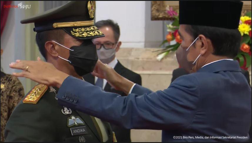 joko-widodo-resmi-melantik-jenderal-andika-perkasa.jpg
