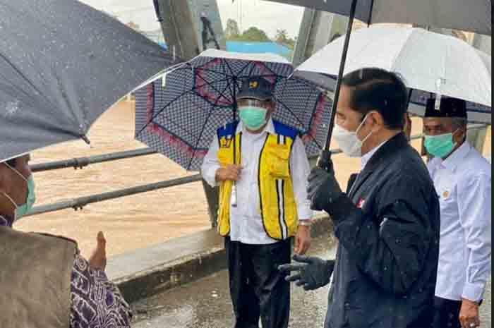 jokowi-banjir-kalsel.jpg