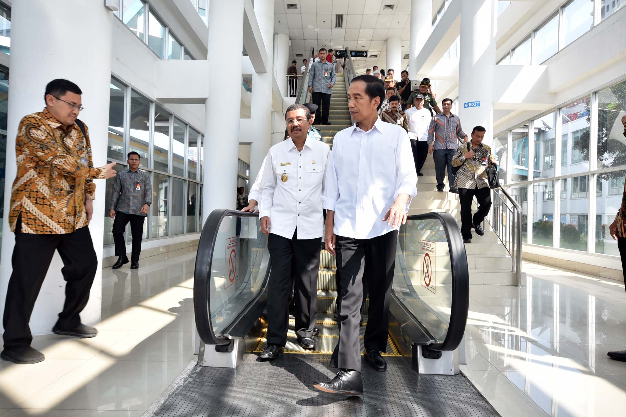 jokowi-coba-ars-di-medan_20160303_221617.jpg