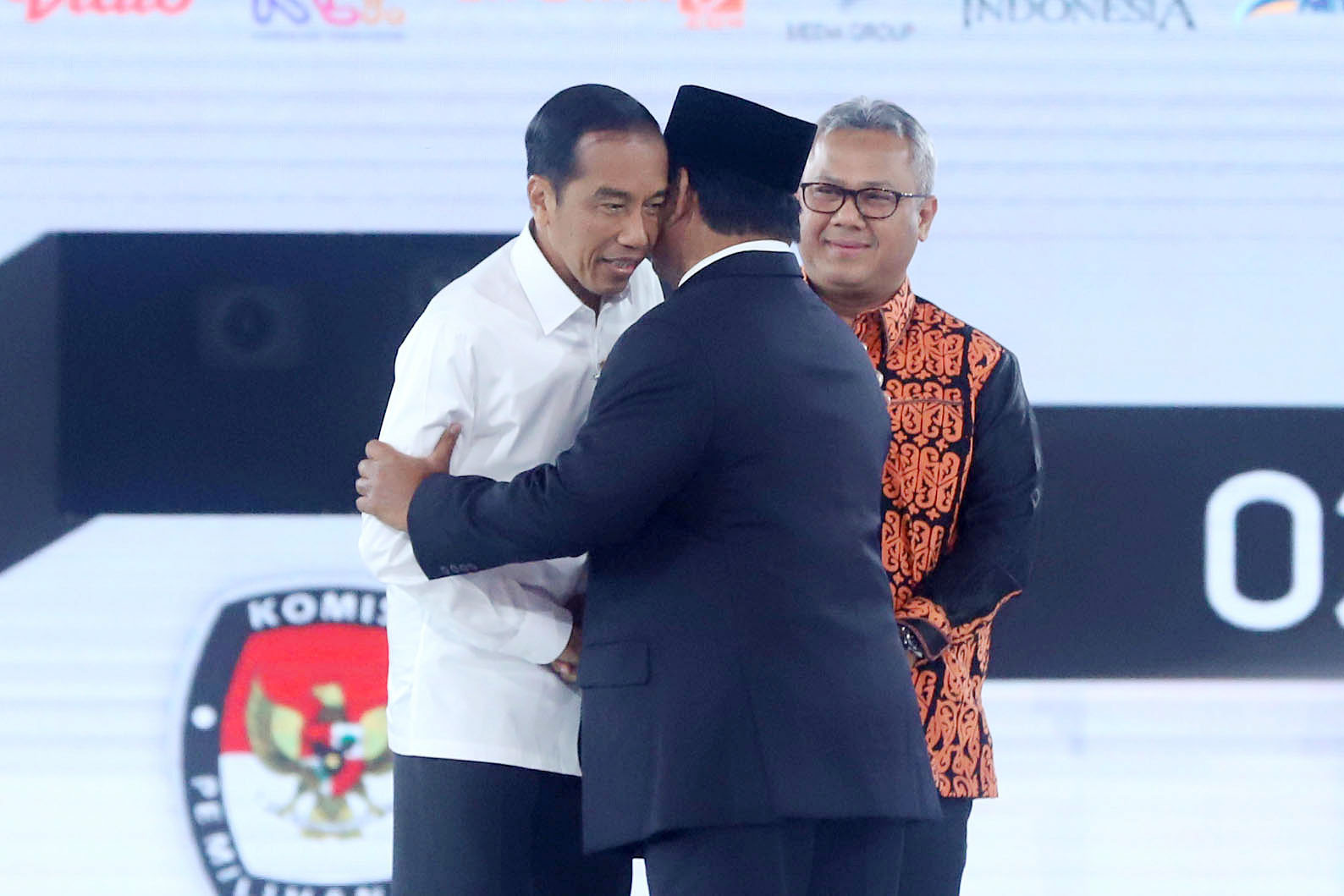 jokowi-dan-prabowo-kembali-bertarung-dalam-debat-capres_20190330_223121.jpg