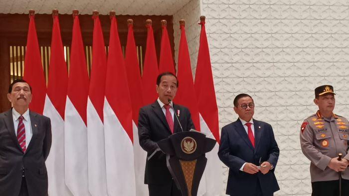 jokowi-di-pangkalan-udara-halim.jpg