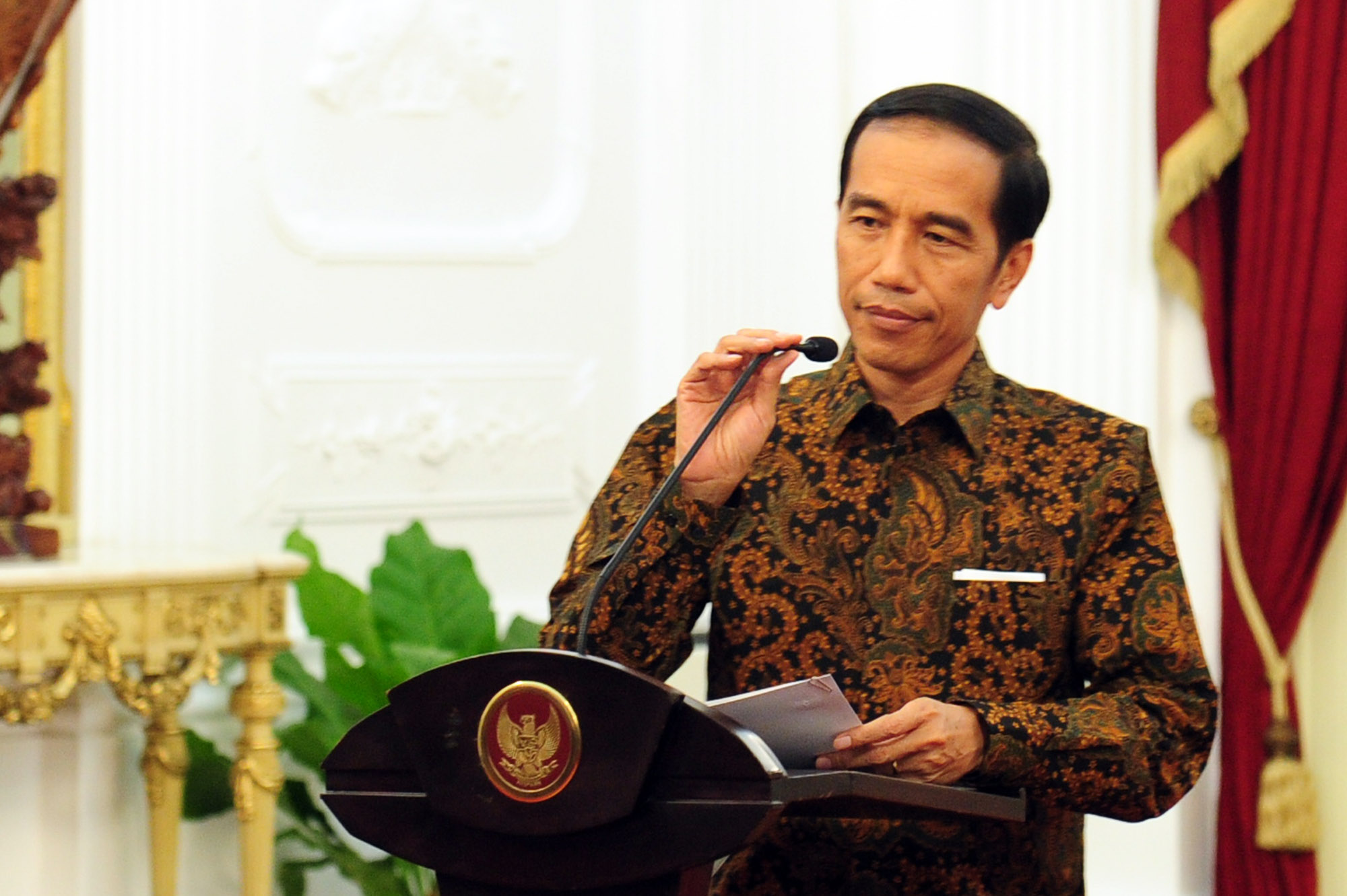 jokowi-marah-namanya-dan-wapres-dicatut_20151207_221104.jpg