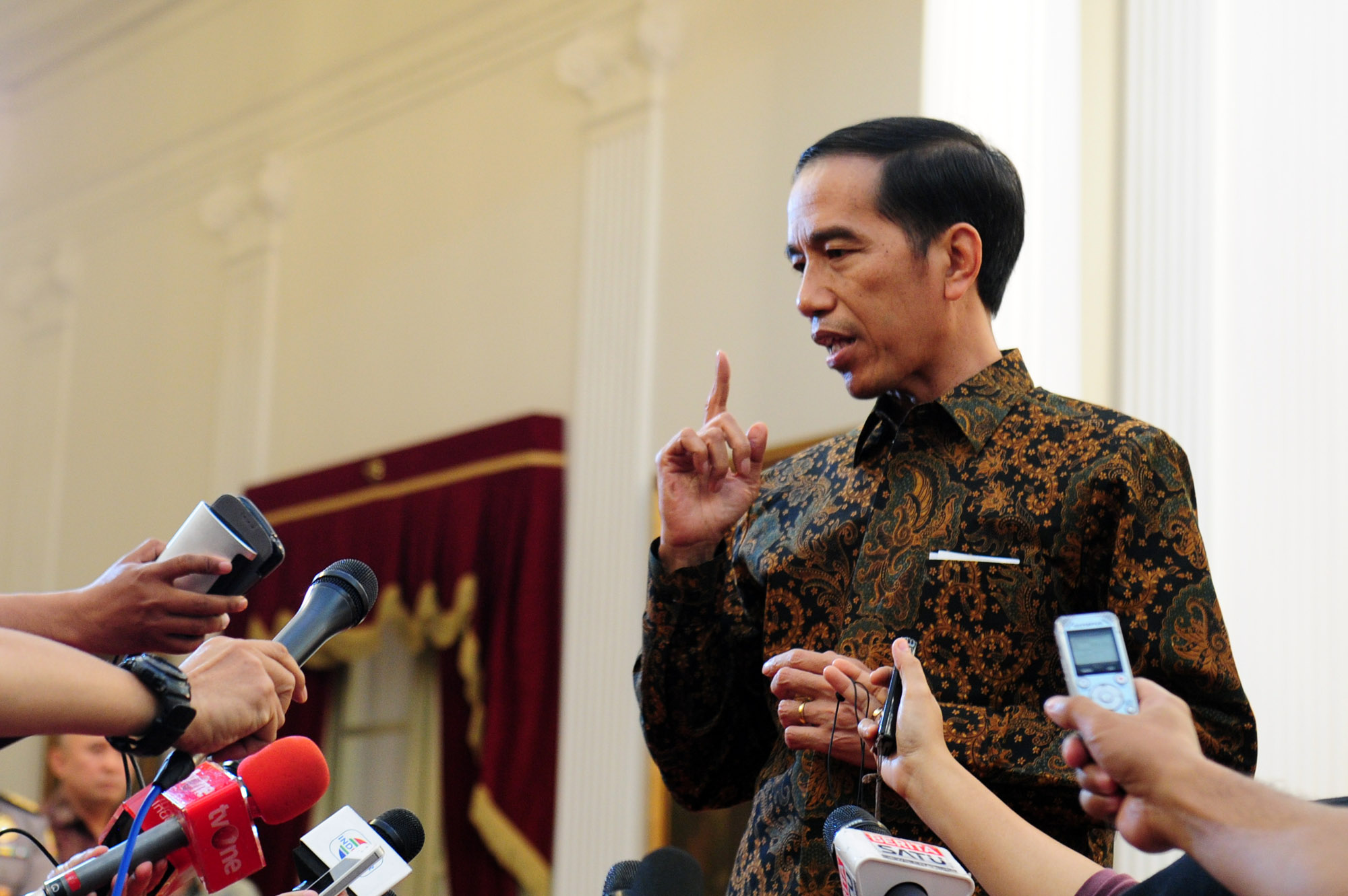 jokowi-marah-namanya-dan-wapres-dicatut_20151207_221212.jpg