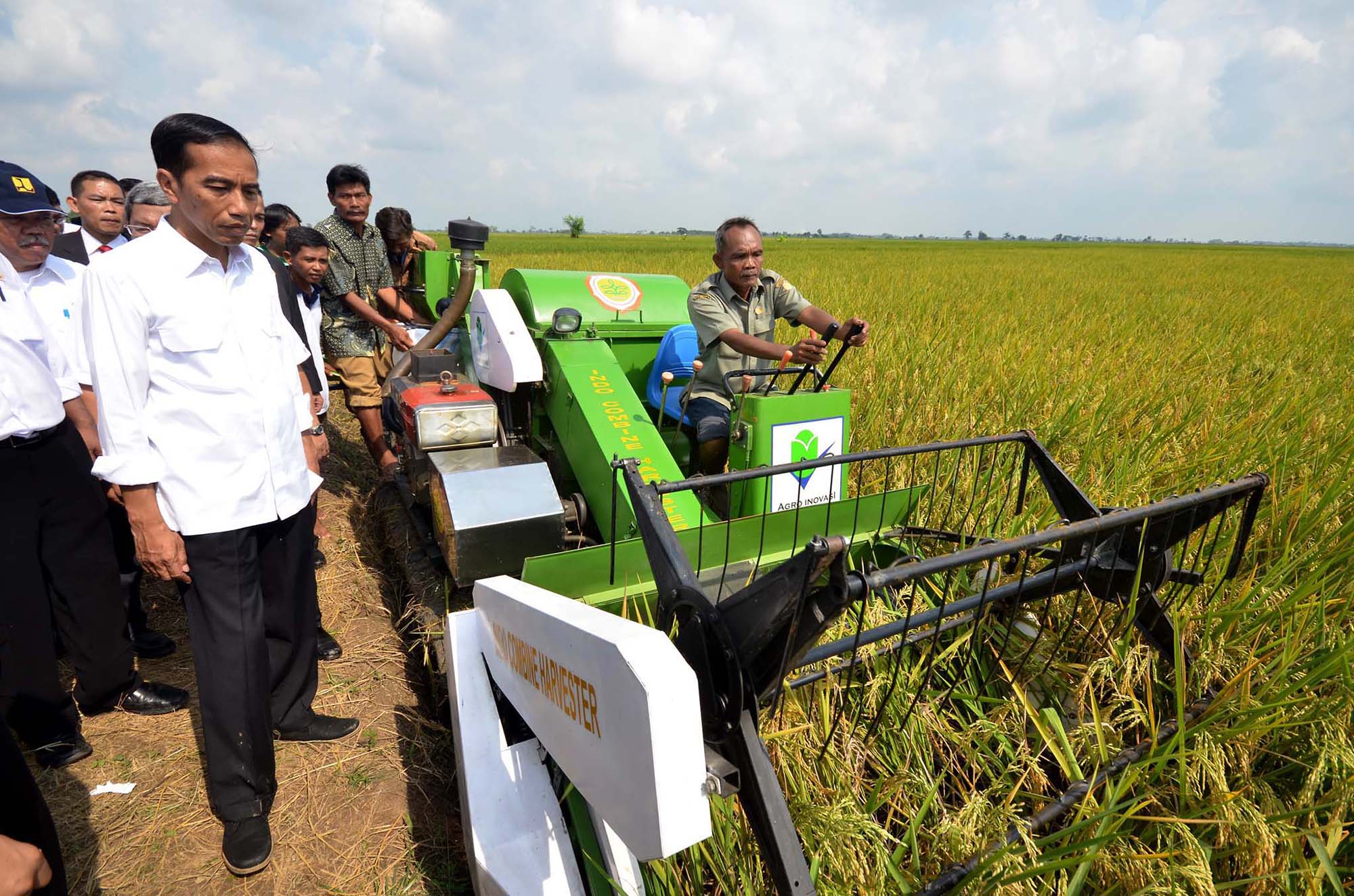 jokowi-panen-raya-di-indramayu_20150318_194531.jpg