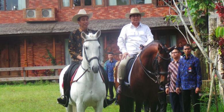 jokowi-prabowo-naik-kuda_20170113_150858.jpg