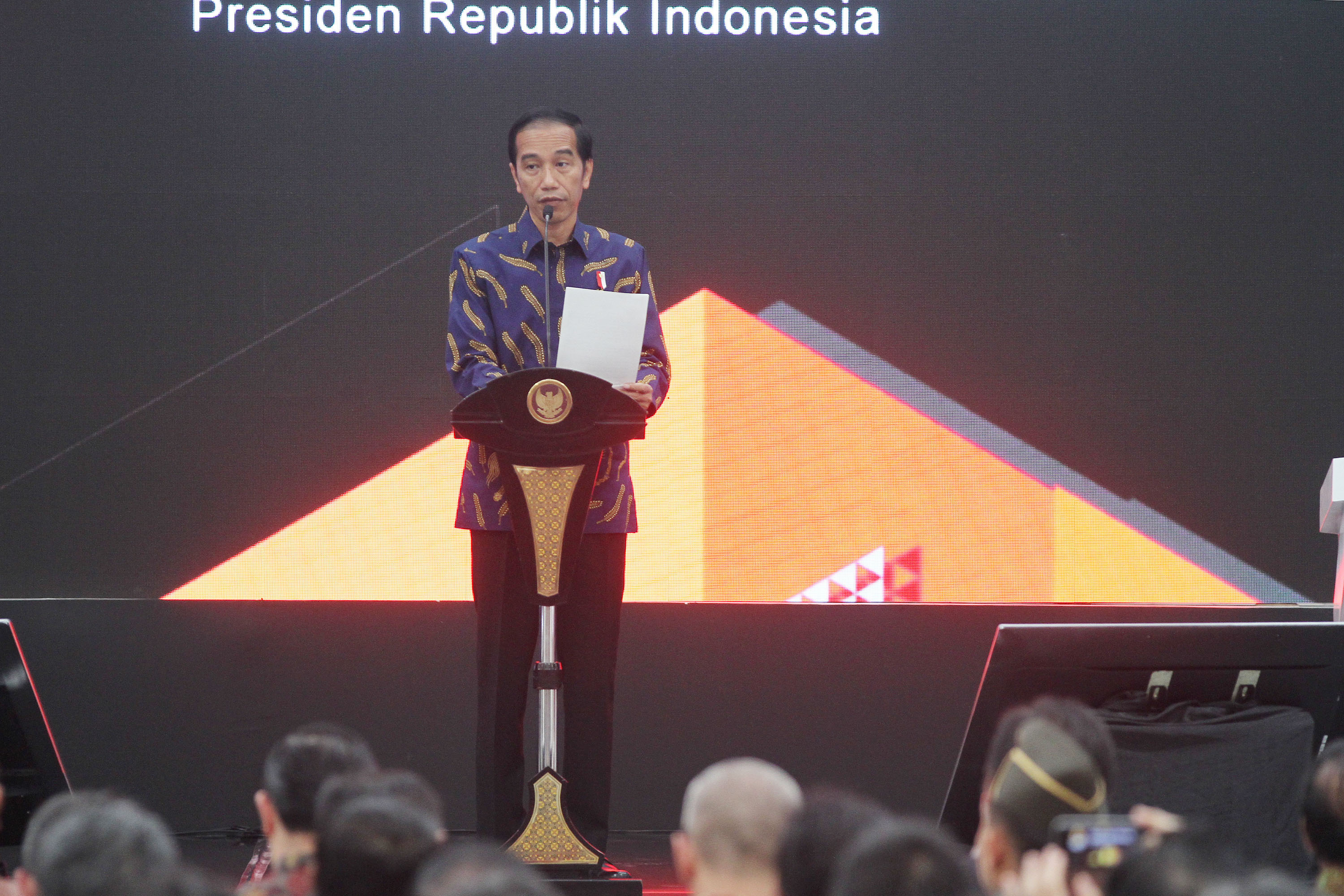 jokowi-resmikan-pabrik-mitsubishi-motors_20170425_155735.jpg