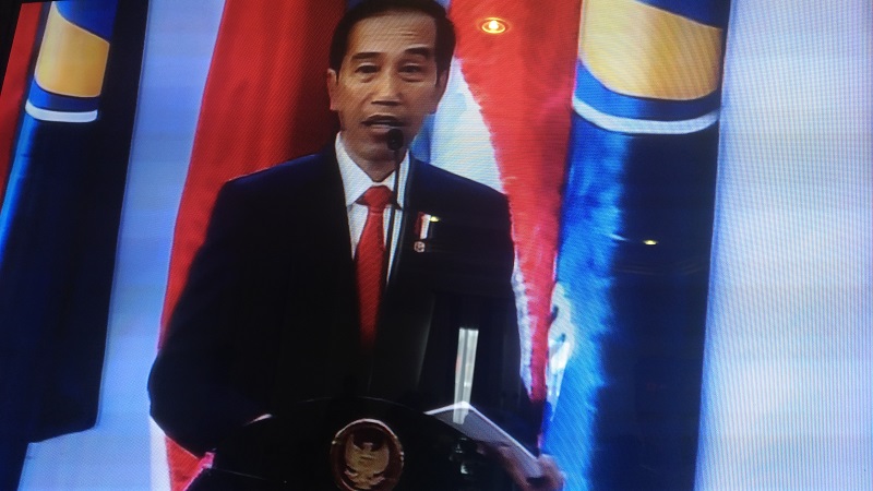 jokowi-vs-anti-pancasila_20170716_121446.jpg