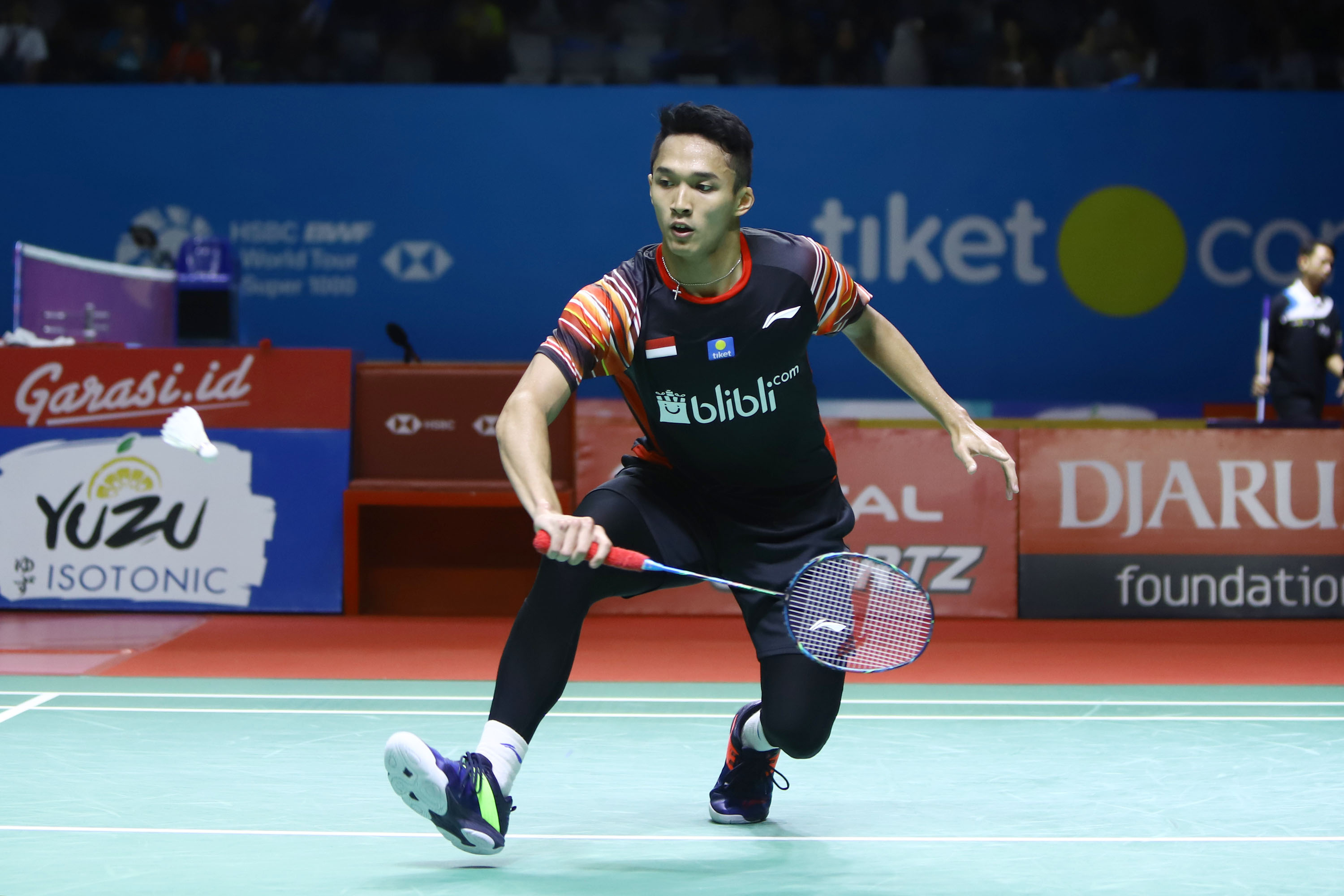 jonatan-christie-melaju-ke-perempat-final-indonesia-open-2019_20190718_222930.jpg