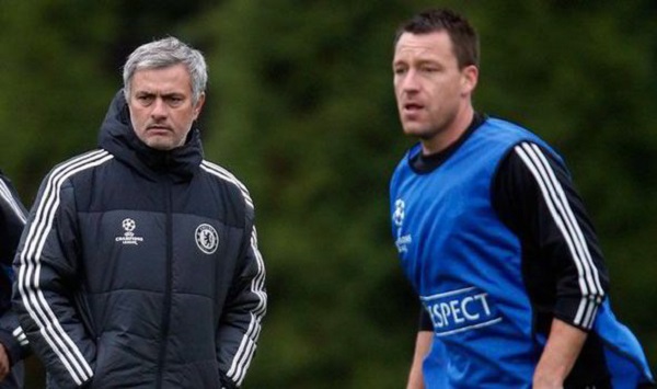 jose-mourinho-n-john-terry_20150921_124748.jpg