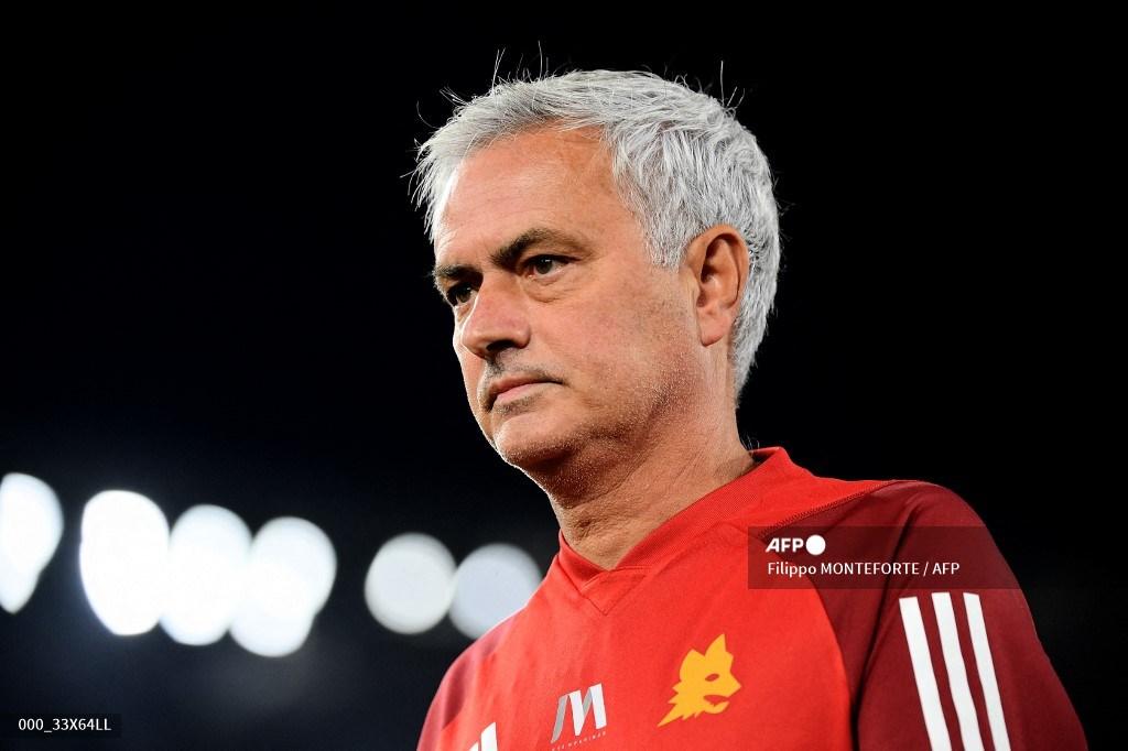 jose-mourinho-pascalaga-melawan-frosinone.jpg