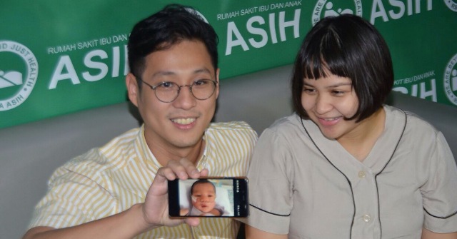 junior-liem-dan-putri-titian-saat-jumpa-pers_20170327_190122.jpg