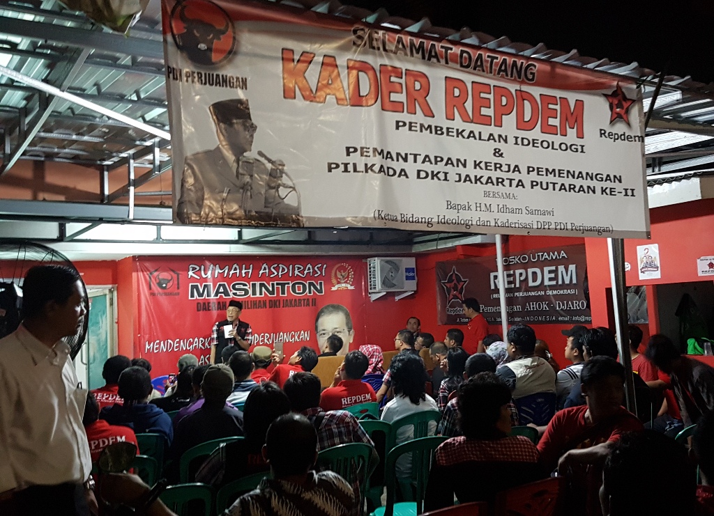 kader-relawan-perjuangan-demokrasi-repdem_20170323_214234.jpg