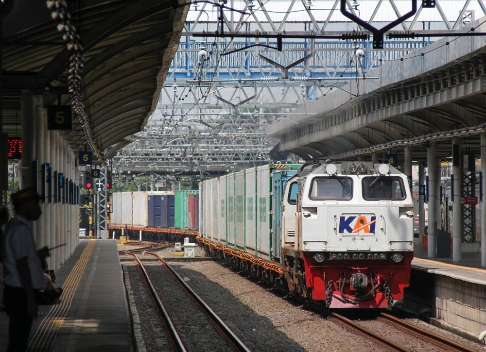 Libur Lebaran 2025, Pengiriman Sepeda Motor Melalui Kereta Mencapai 2.066 Unit