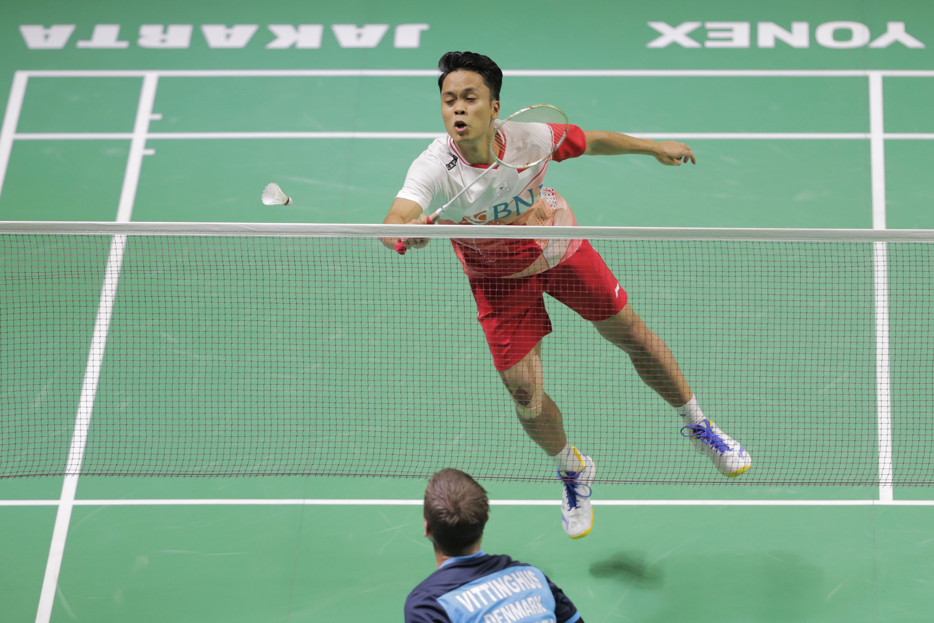 kalahkan-tunggal-denmark-ginting-lolos-ke-perempat-final_20220617_150947.jpg