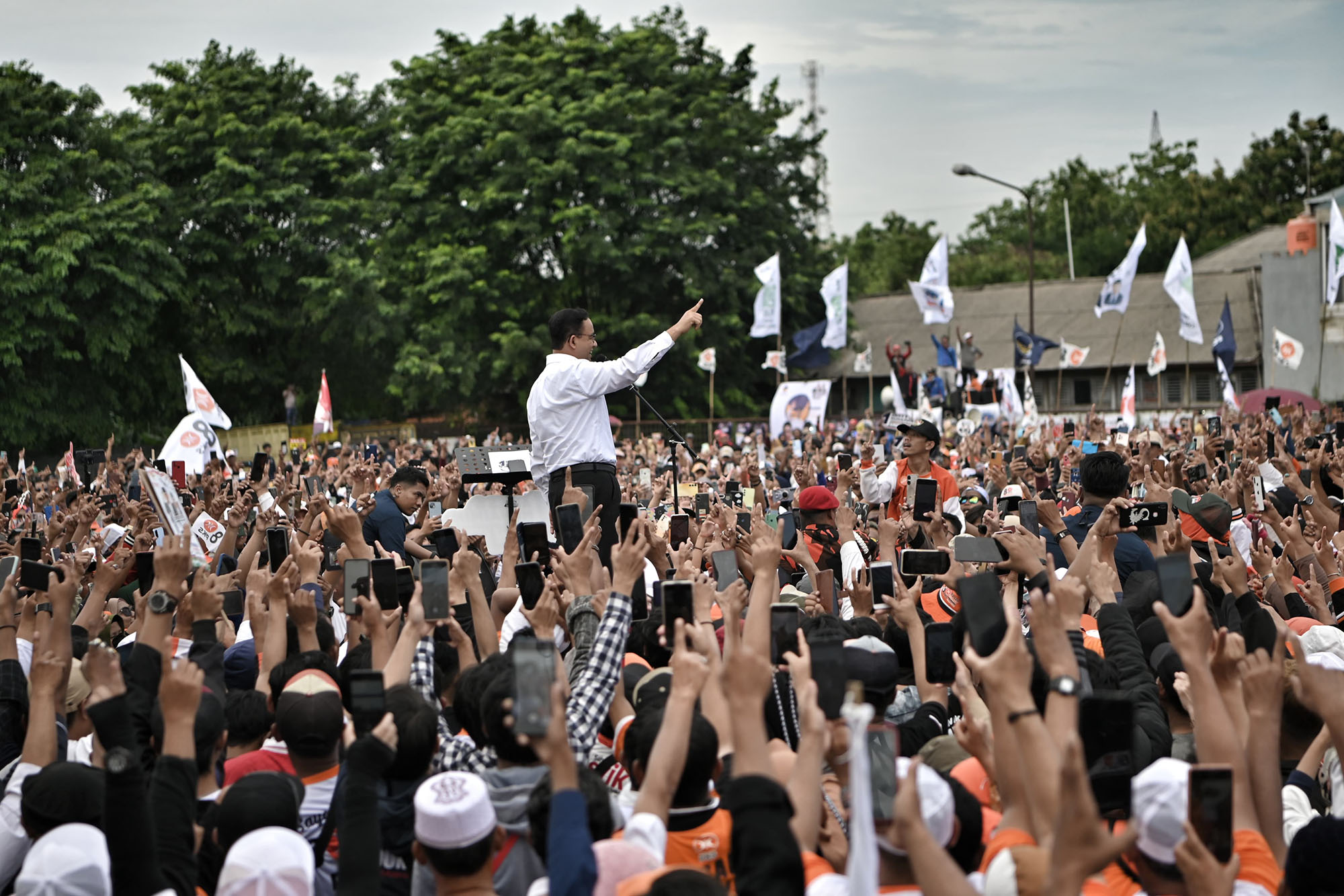 kampanye-akbar-anies-baswedan-di-cikarang_20240122_204629.jpg