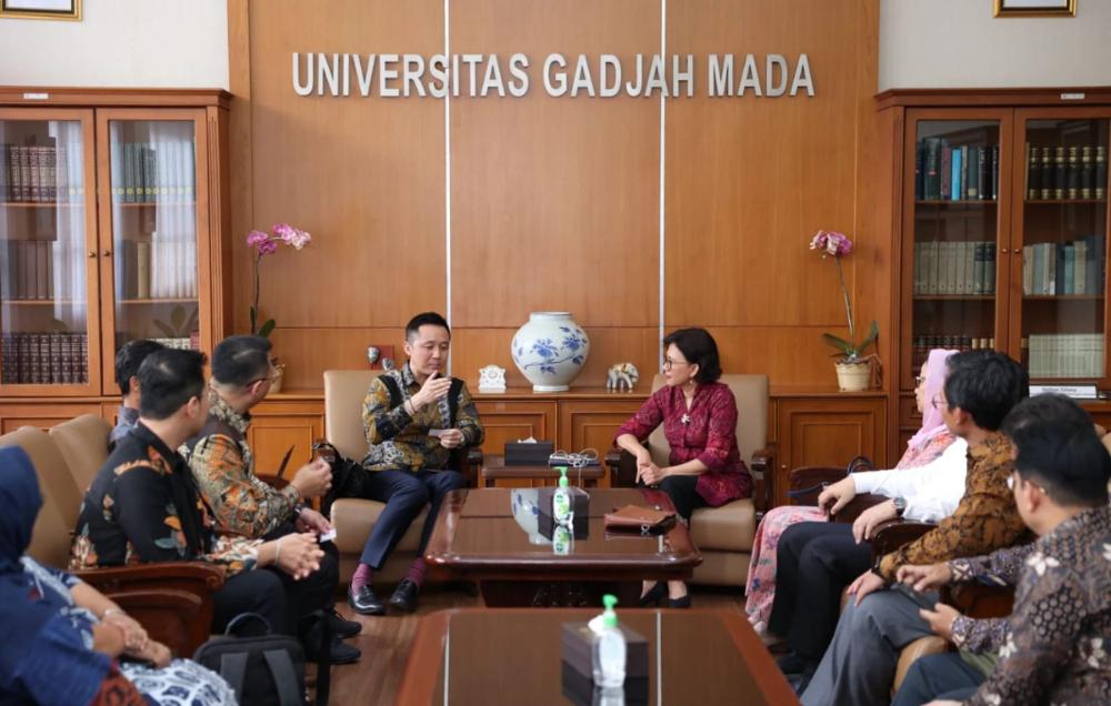 kampus-dan-industri-farmasi.jpg
