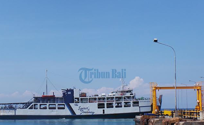kapal-ferry_20151226_130604.jpg