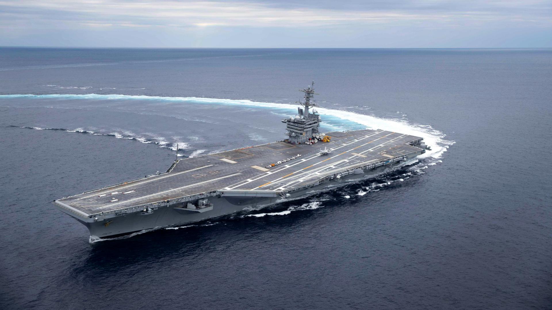 kapal-induk-kelas-Nimitz-USS-Abraham-Lincoln-CVN-72.jpg