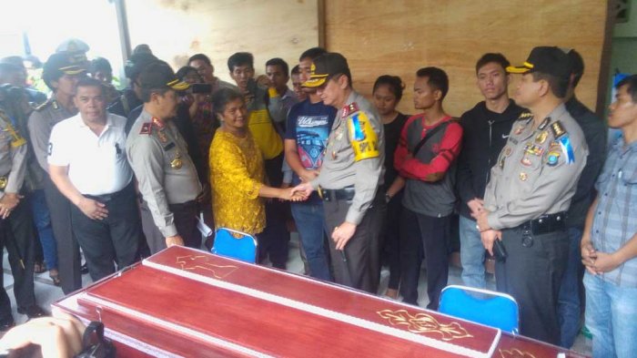 kapolda-sumut-irjen-rycko-amelia-dahniel_20170625_213710.jpg