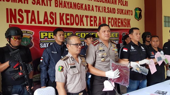 kapolres-jakarta-barat_20180426_143854.jpg