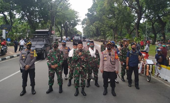 kapolres-jakarta-pusat-kombes-pol-heru-novianto-meminta-massa-aksi.jpg