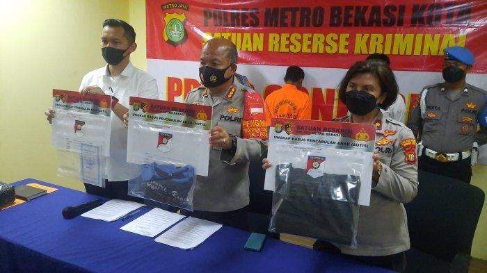 kapolres-metro-bekasi-kota-kombes-pol-hengki-dan-jajarannya.jpg
