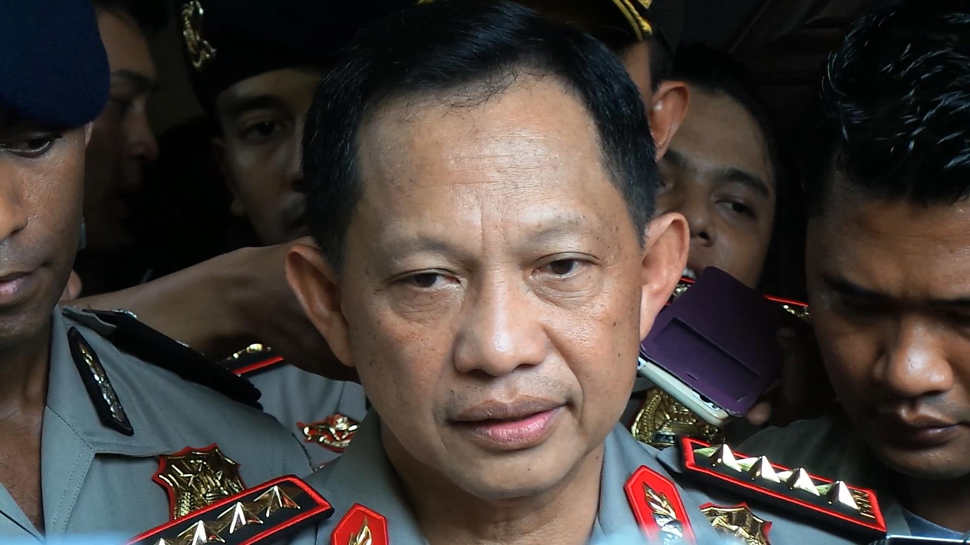 kapolri-jend-pol-tito-karnavian-beri-keterangan-pers_20160808_102930.jpg